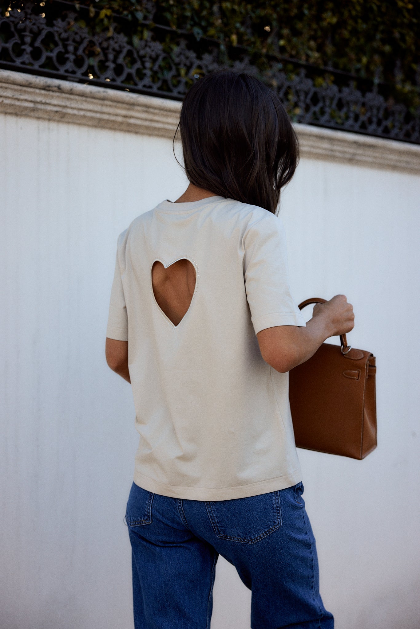 Heart at Back T-shirt Beige