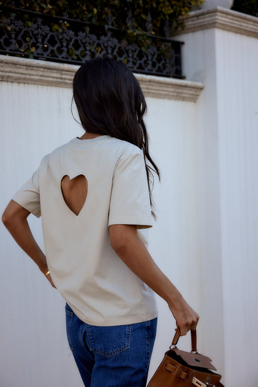 Heart at Back T-shirt Beige