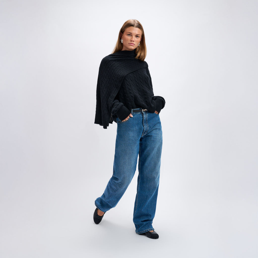 Cable knit scarf black