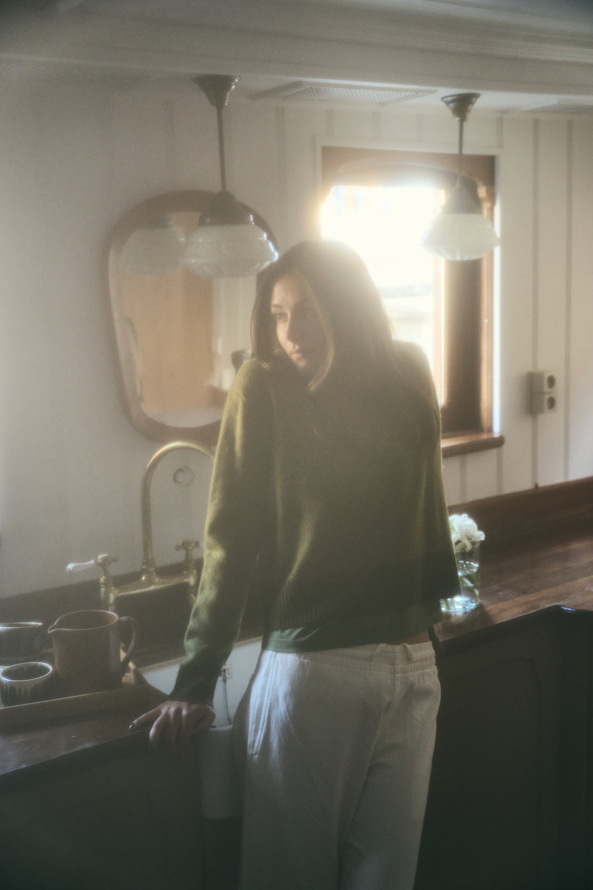 V-Neck Sweater Cashmere Green