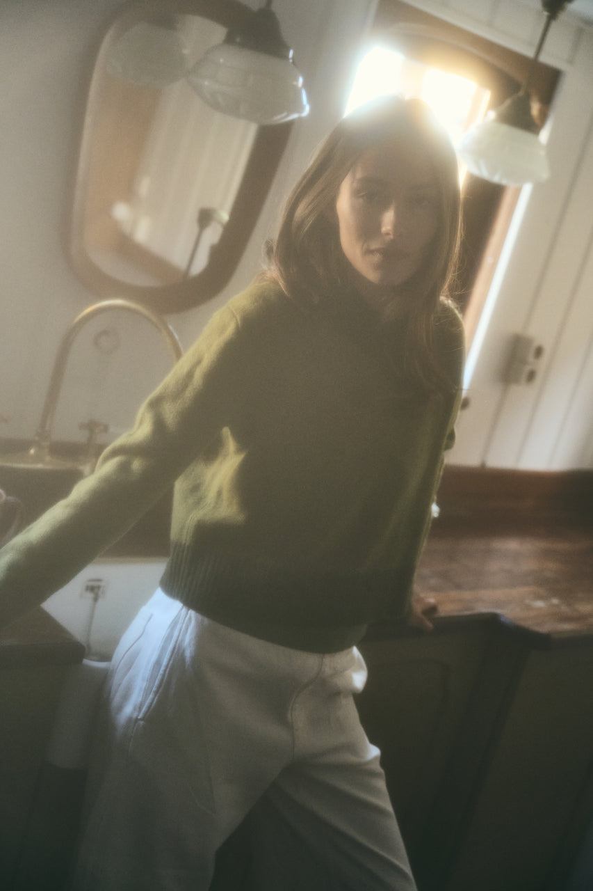 V-Neck Sweater Cashmere Green
