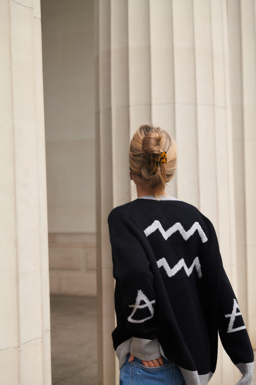 Astro crewneck 11 Aquarius