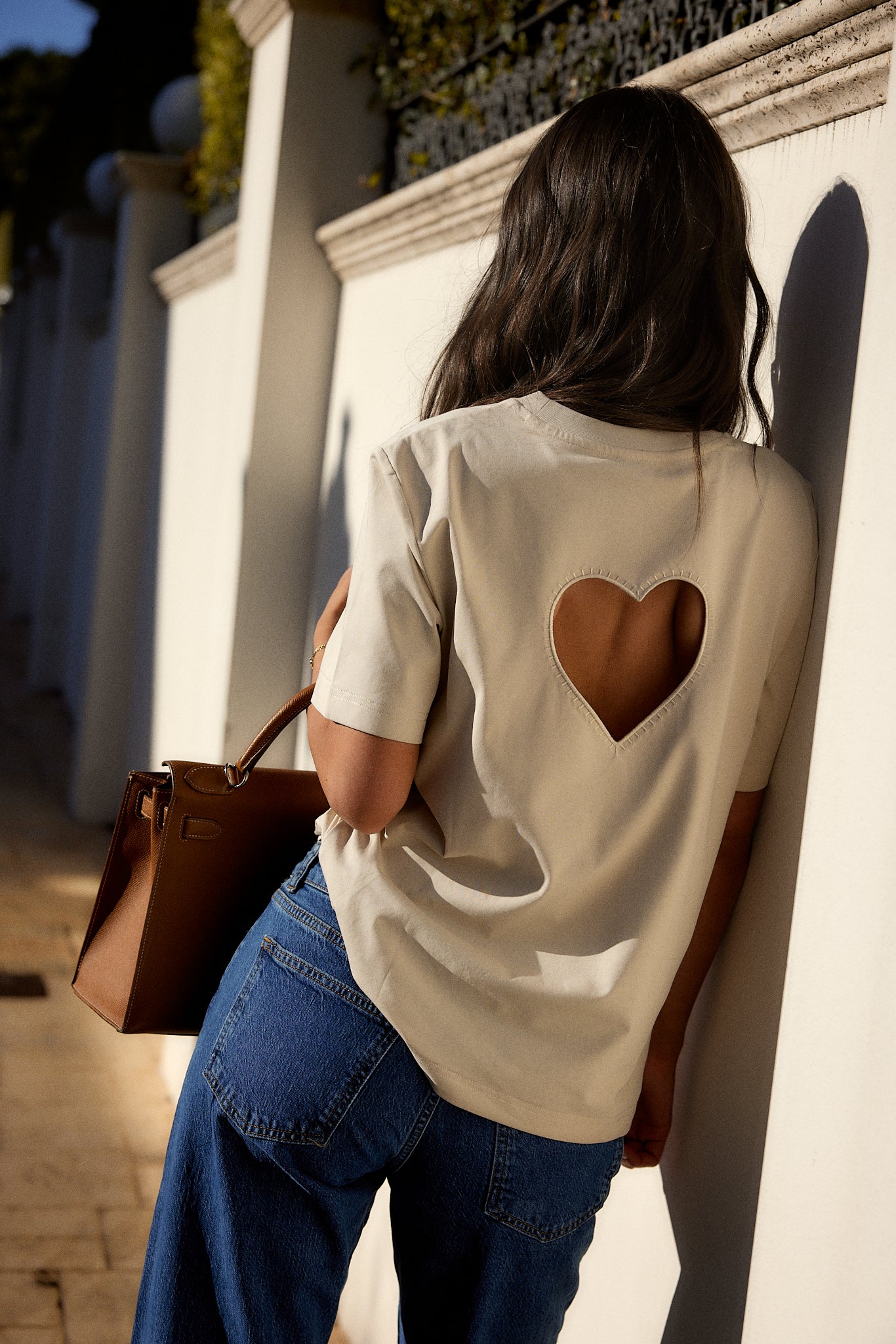 Heart at Back T-shirt Beige