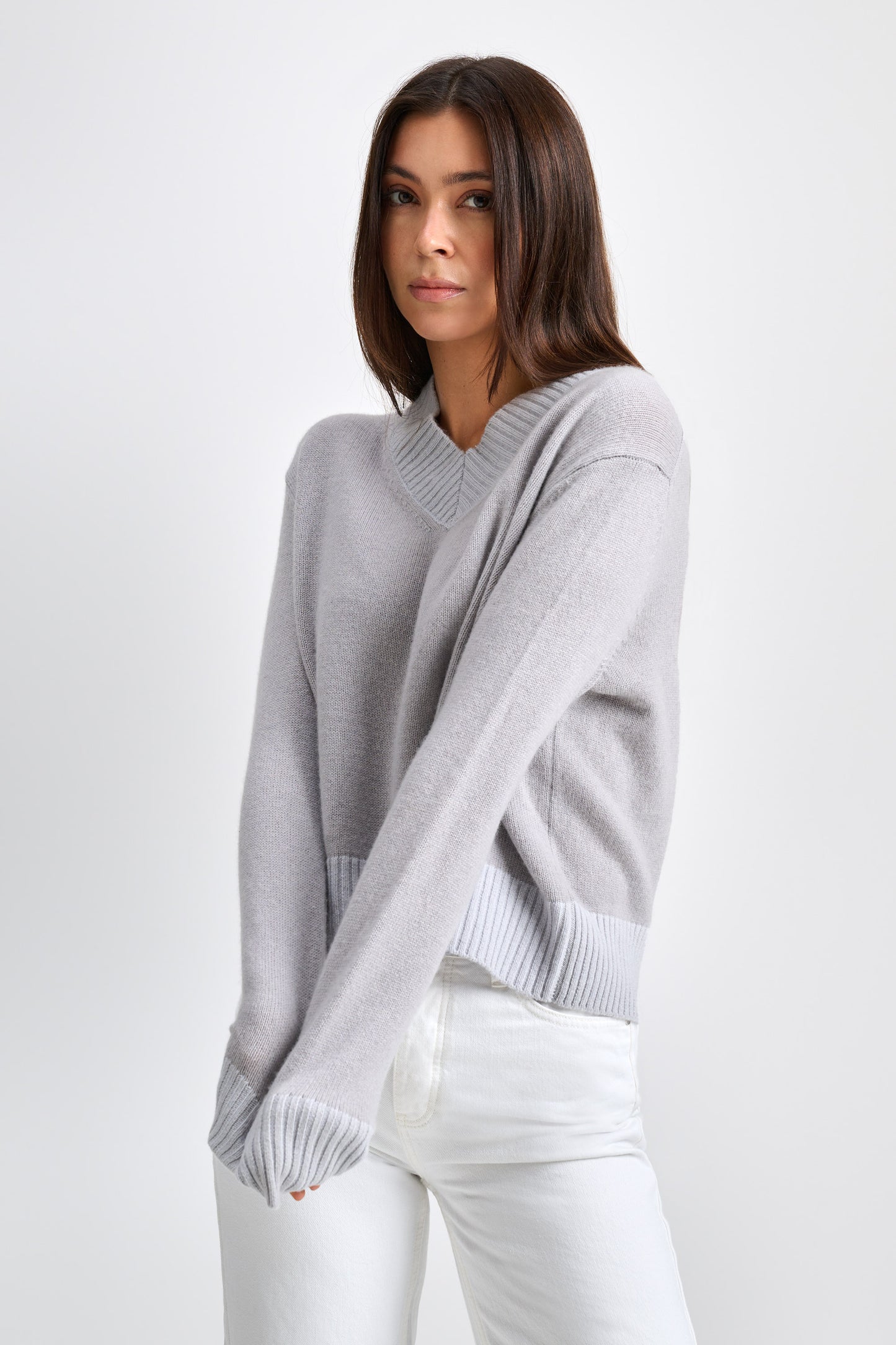 V-Neck Sweater Cashmere Beige/Grey