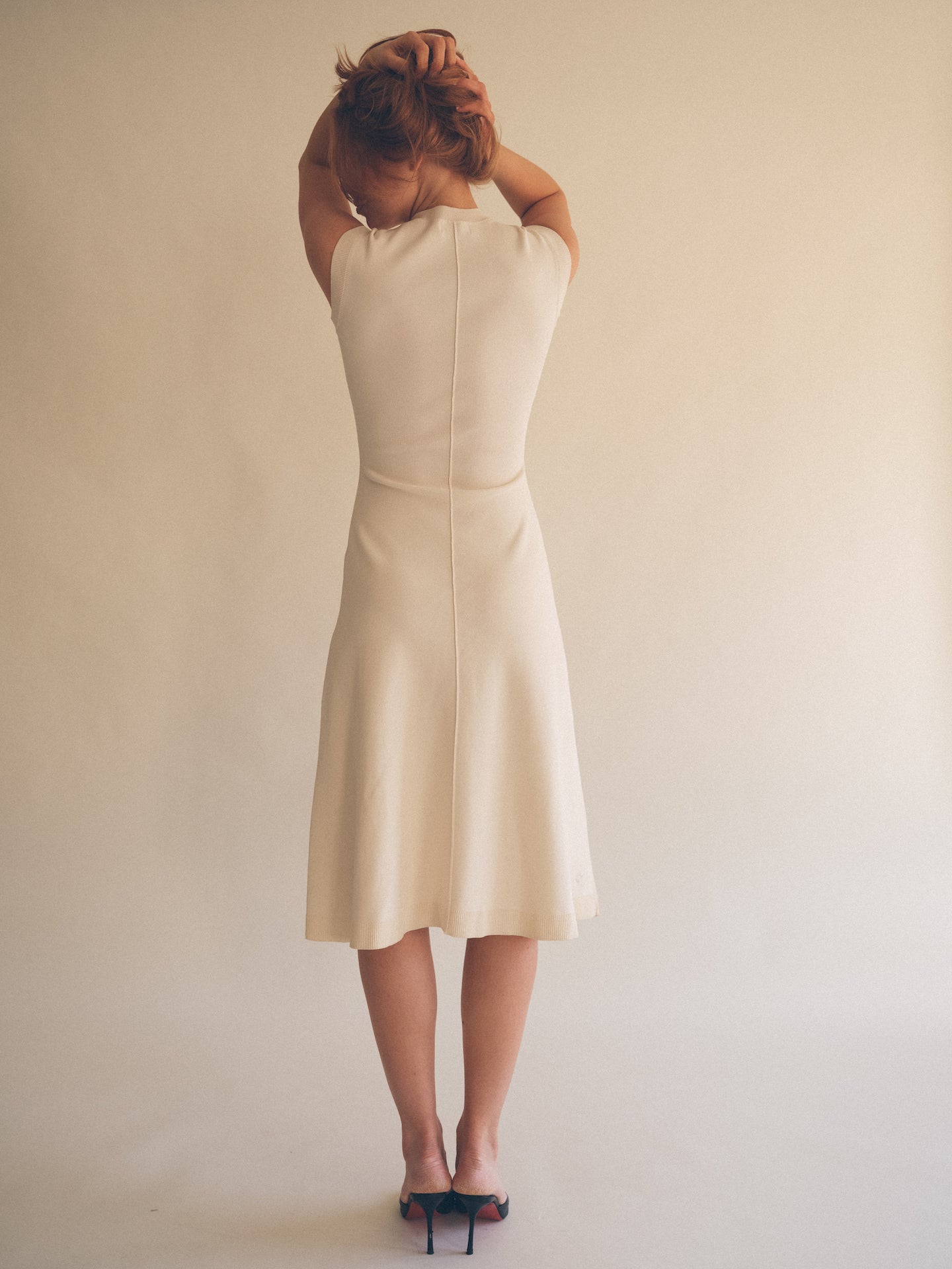 Knitted fitted dress off white