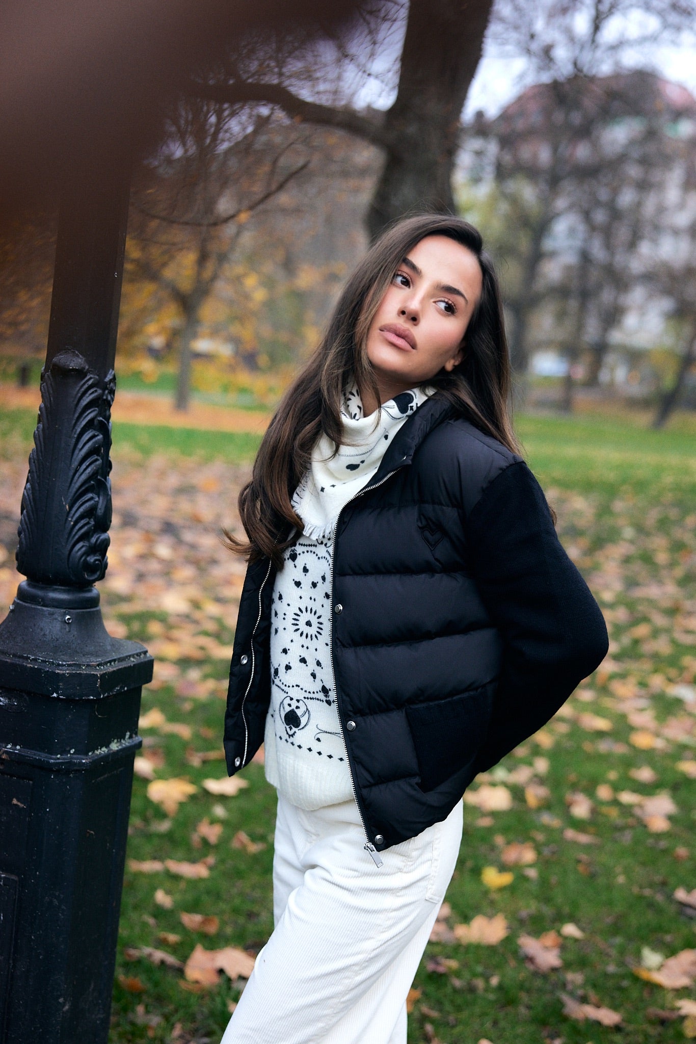 Cloud puffer jacket black