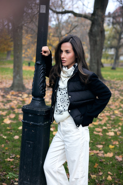 Cloud puffer jacket black